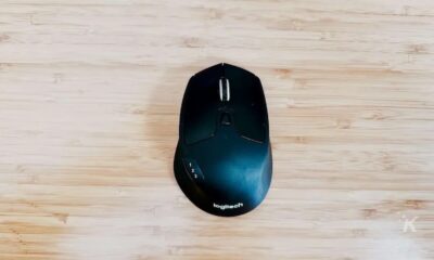 logitech m720 mouse on a office desk