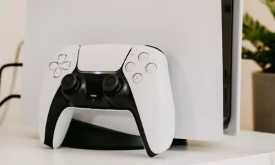 ps5 controller on desk